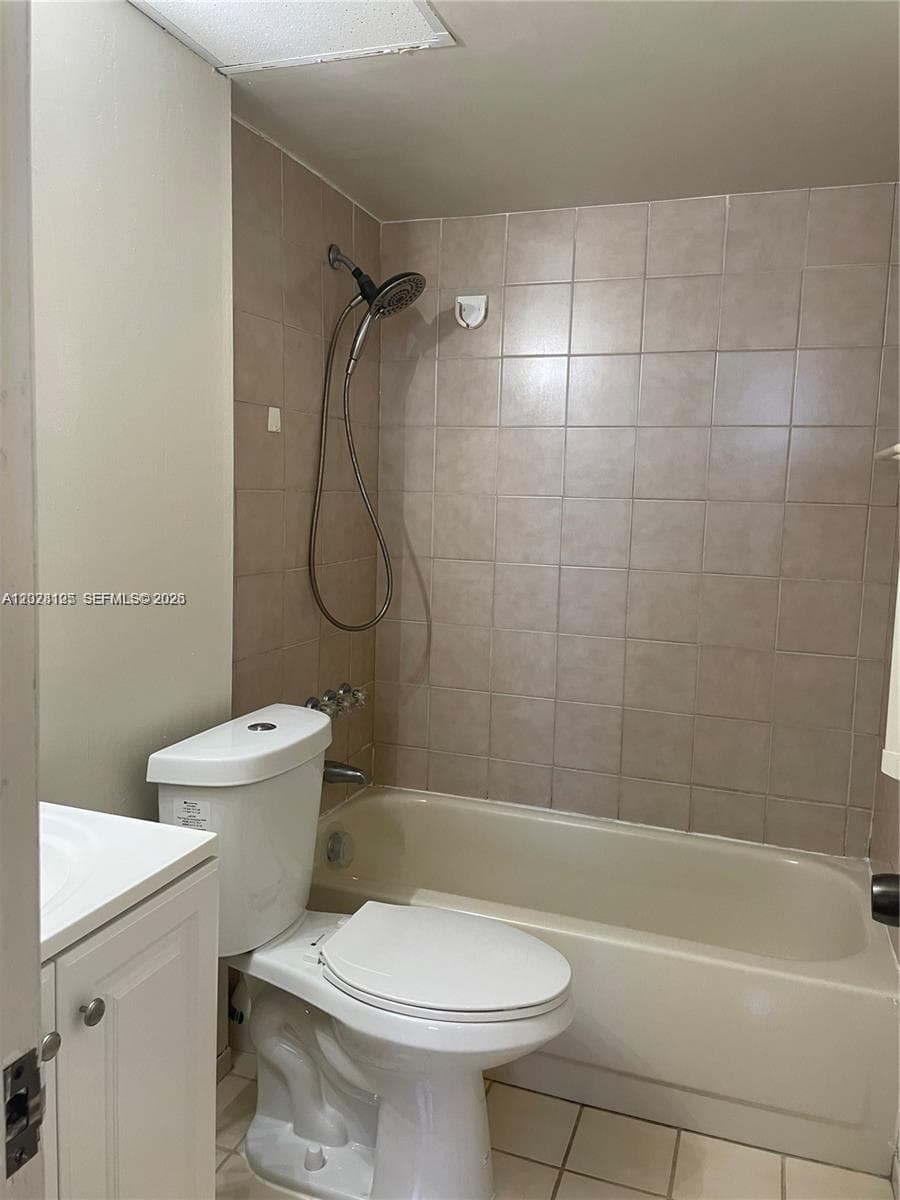 1777 SE 15th St 415 photo 8