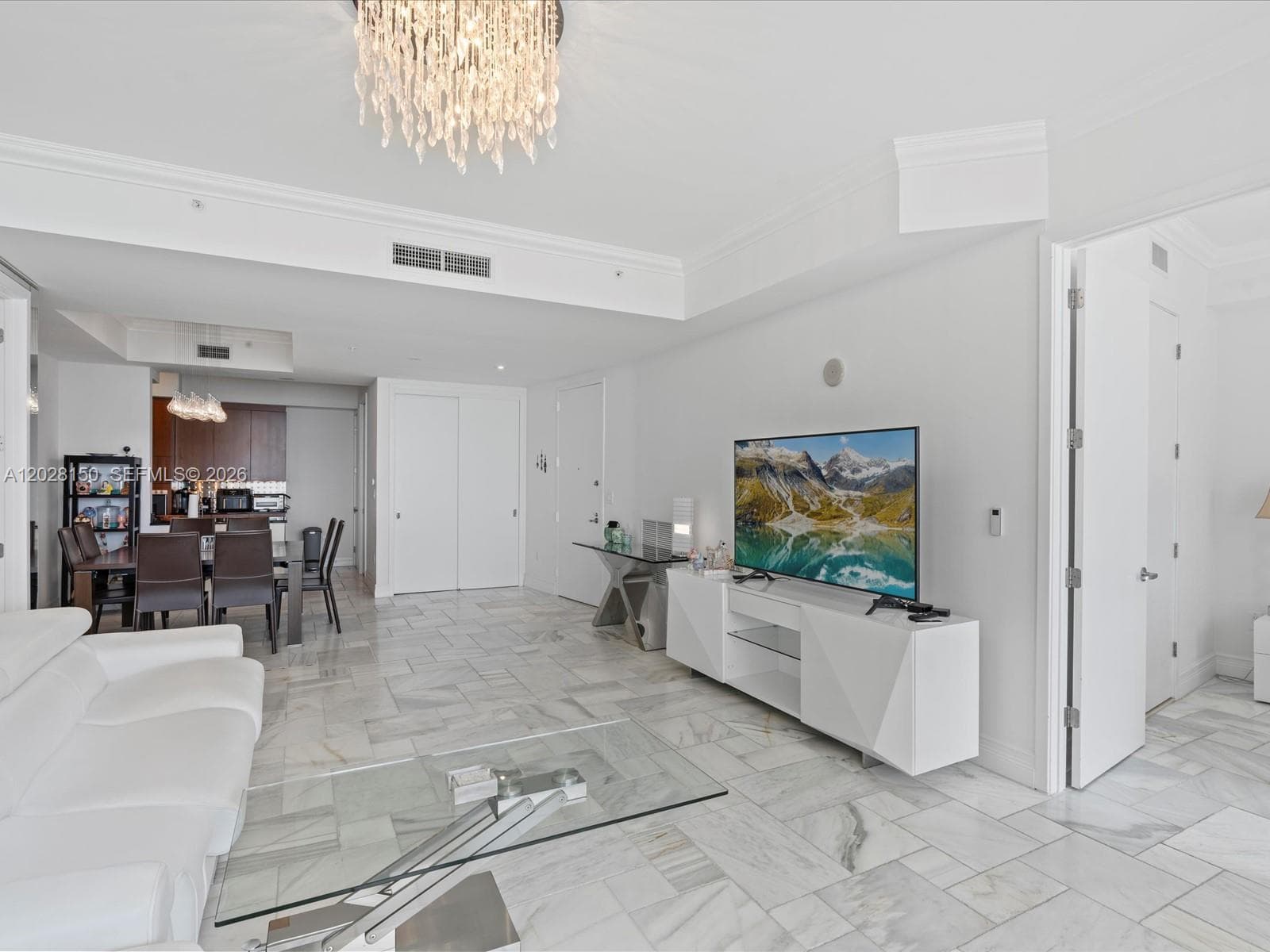 18101 Collins Ave 1904 photo 3