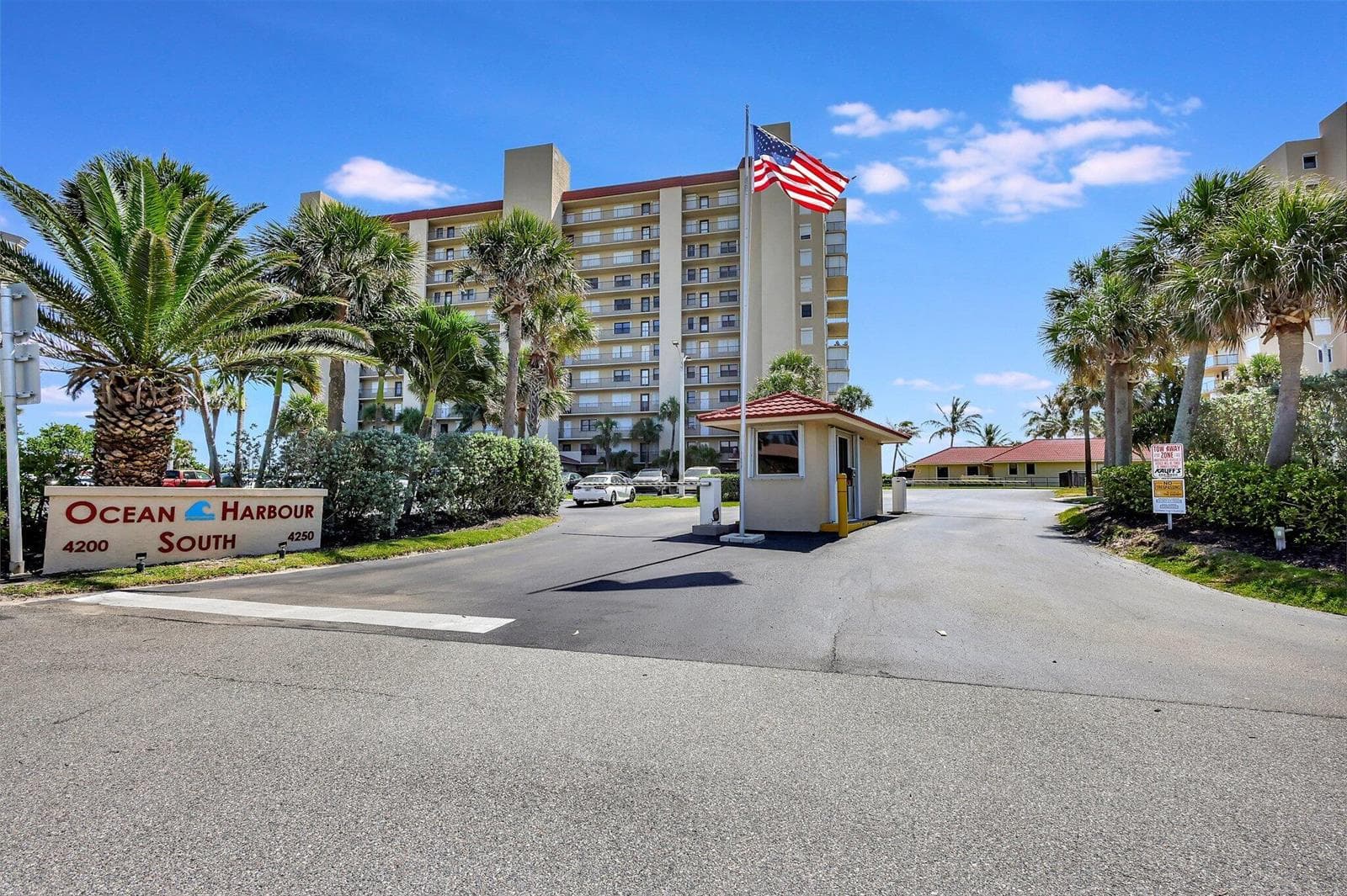 4250 N Highway A1a 102 photo 2