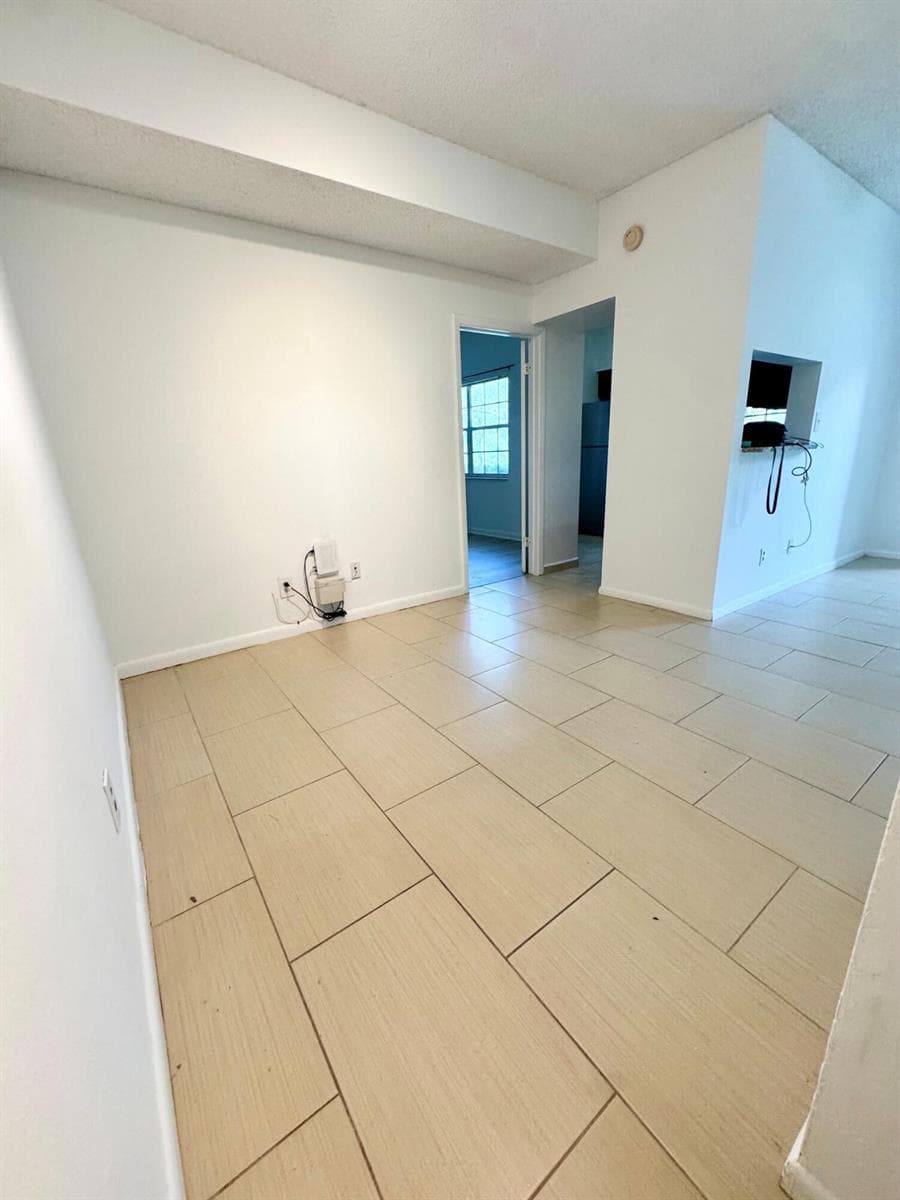 640 Cypress Club Way J12 photo 12