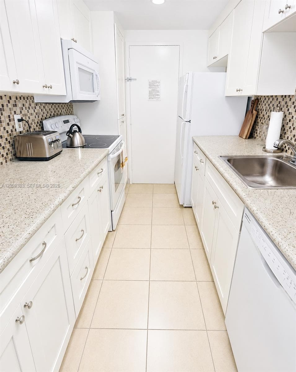 100 Lincoln Rd 602 photo 13