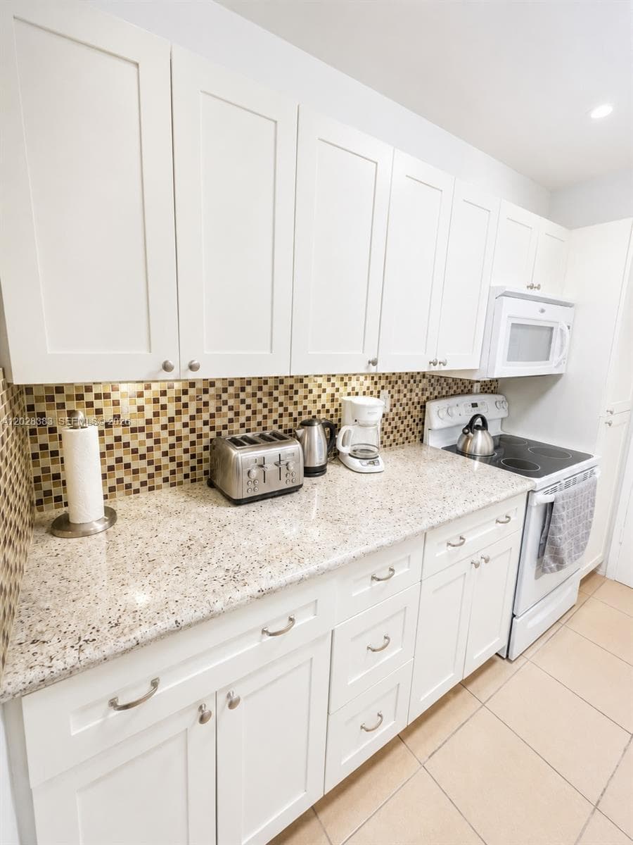 100 Lincoln Rd 602 photo 14