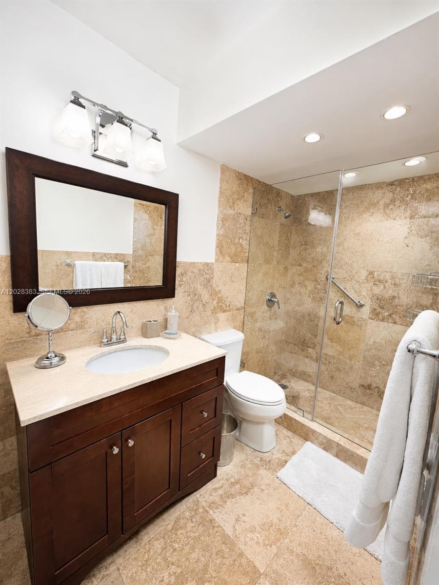 100 Lincoln Rd 602 photo 18