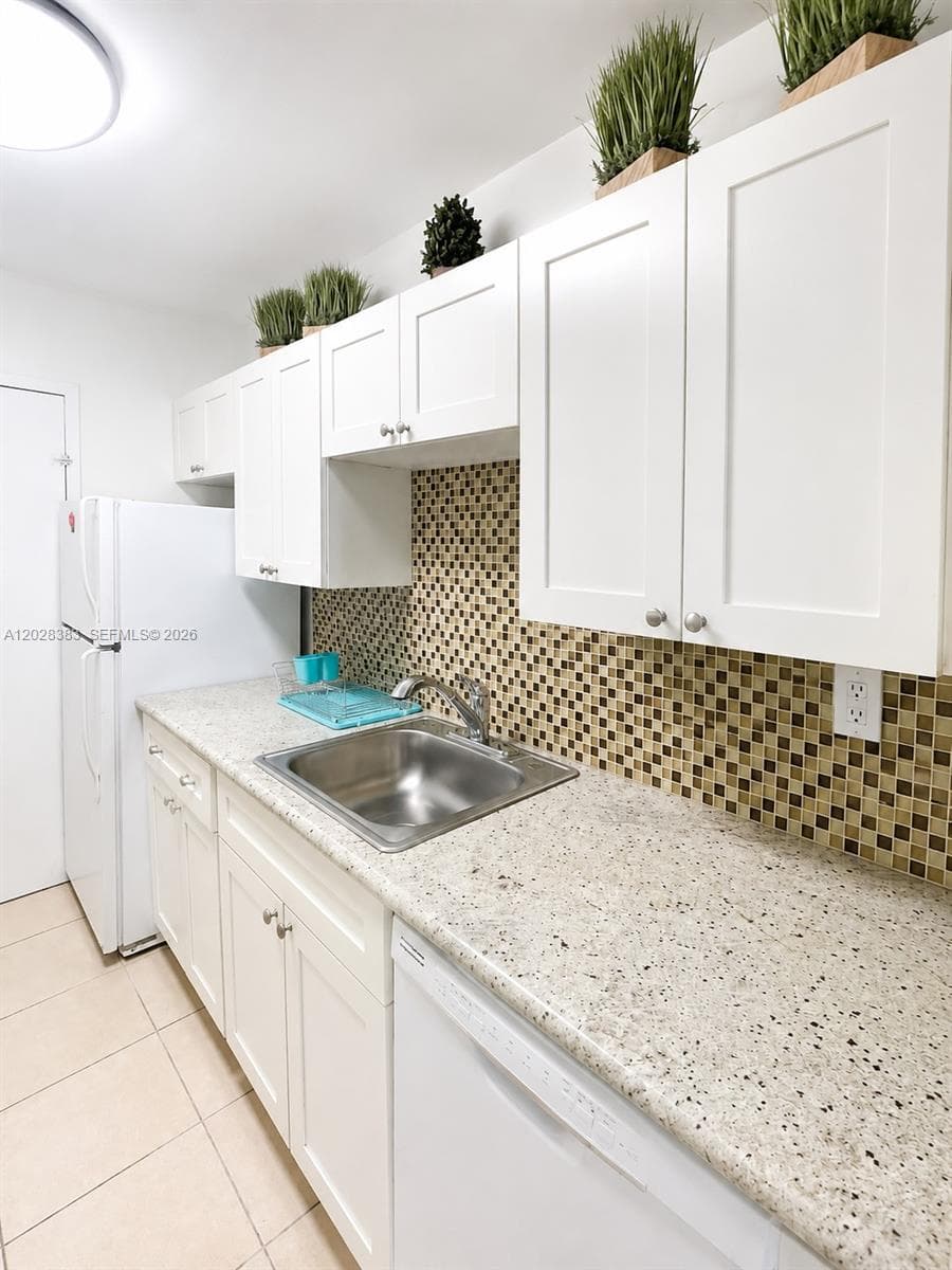 100 Lincoln Rd 602 photo 15