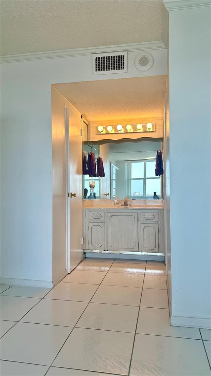 5100 Dupont Boulevard 11n photo 10