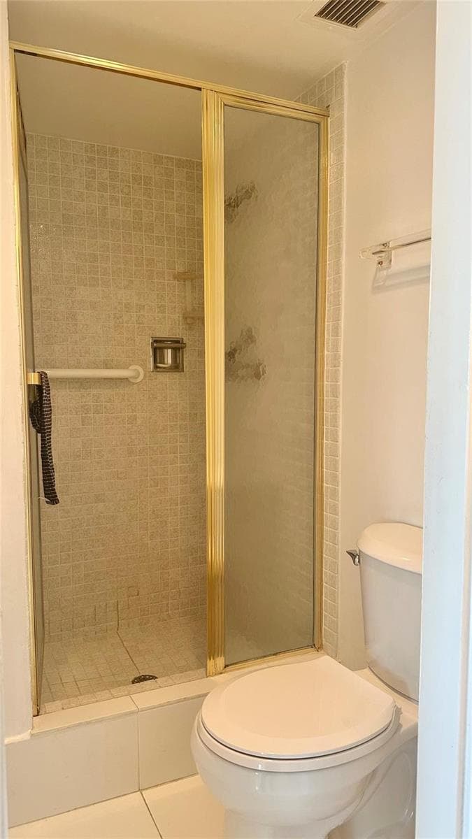 5100 Dupont Boulevard 11n photo 11