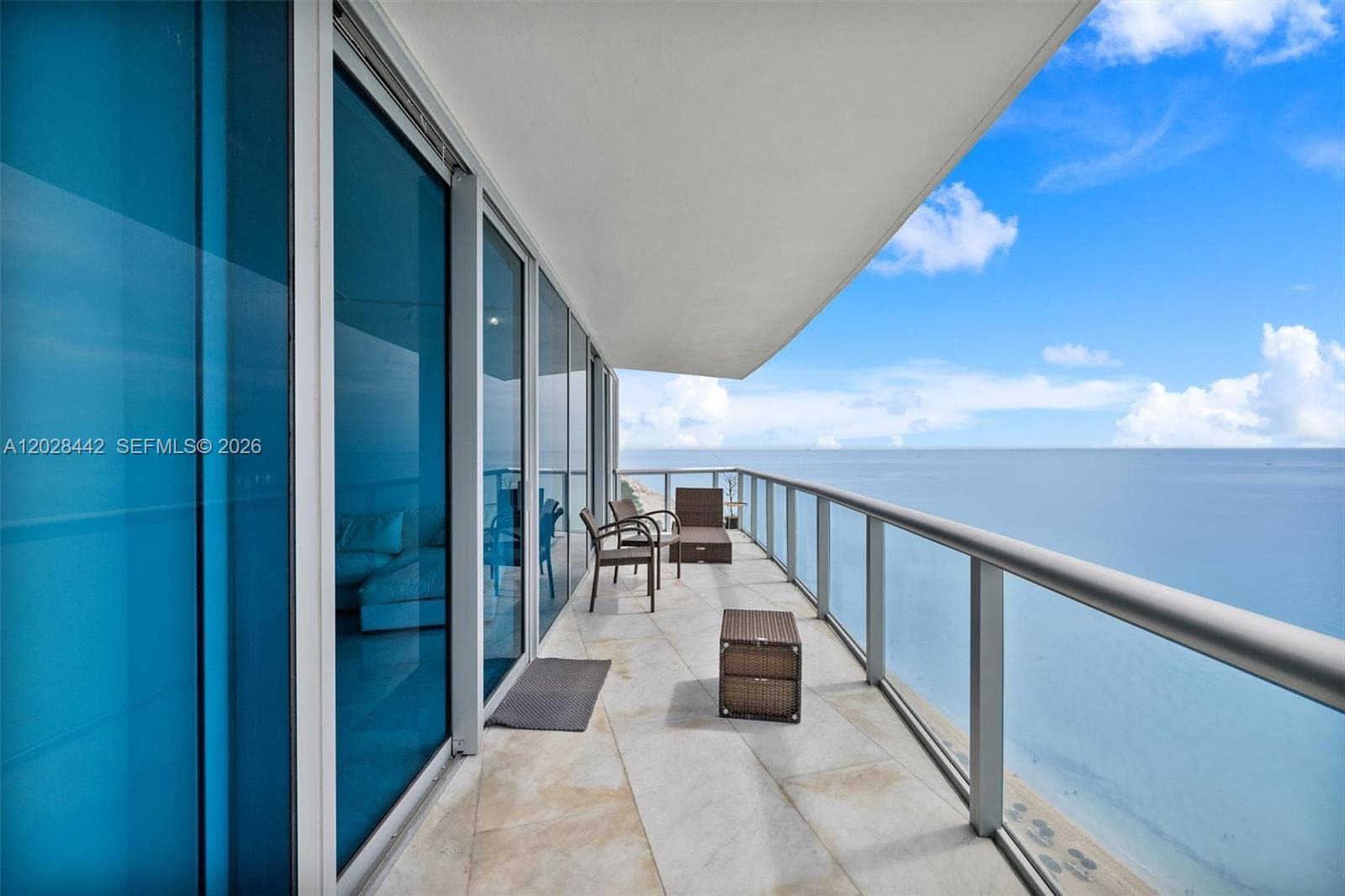 17001 Collins Ave 2307 photo 3