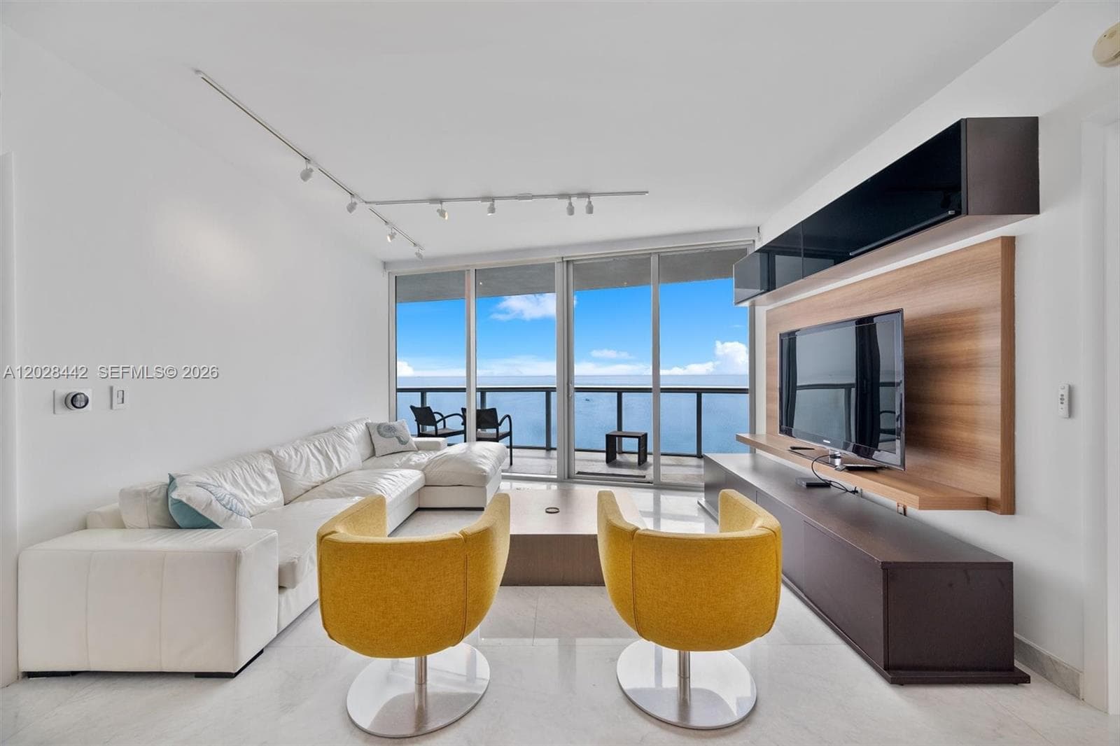 17001 Collins Ave 2307 photo 5