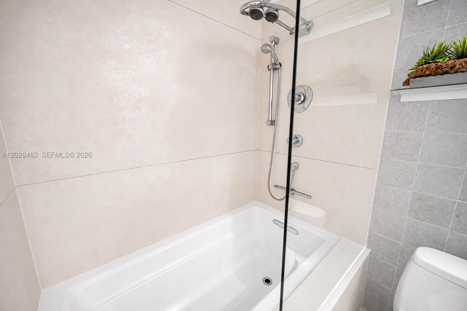 9102 W Bay Harbor Dr 3-C photo 22
