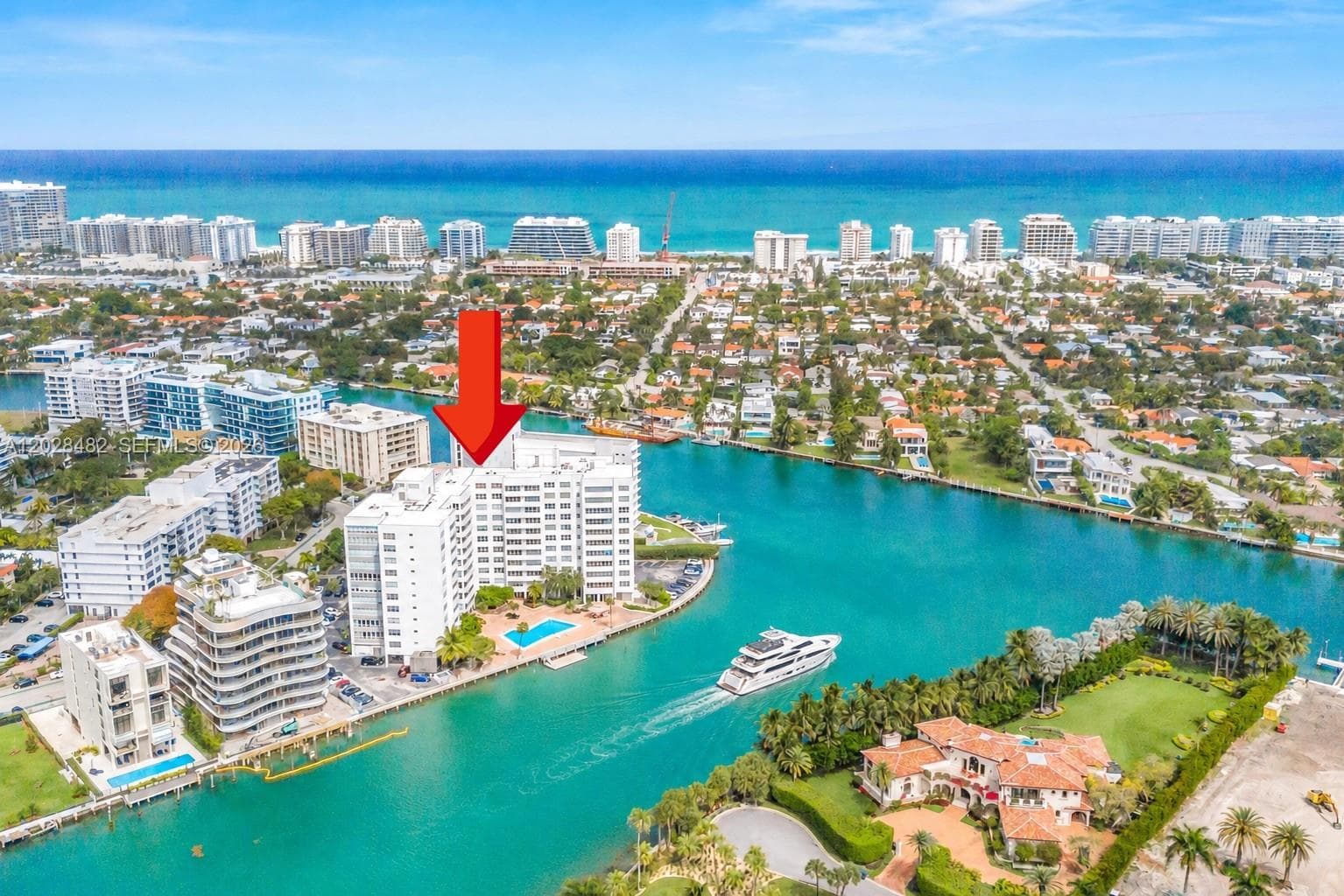 9102 W Bay Harbor Dr 3-C photo 1