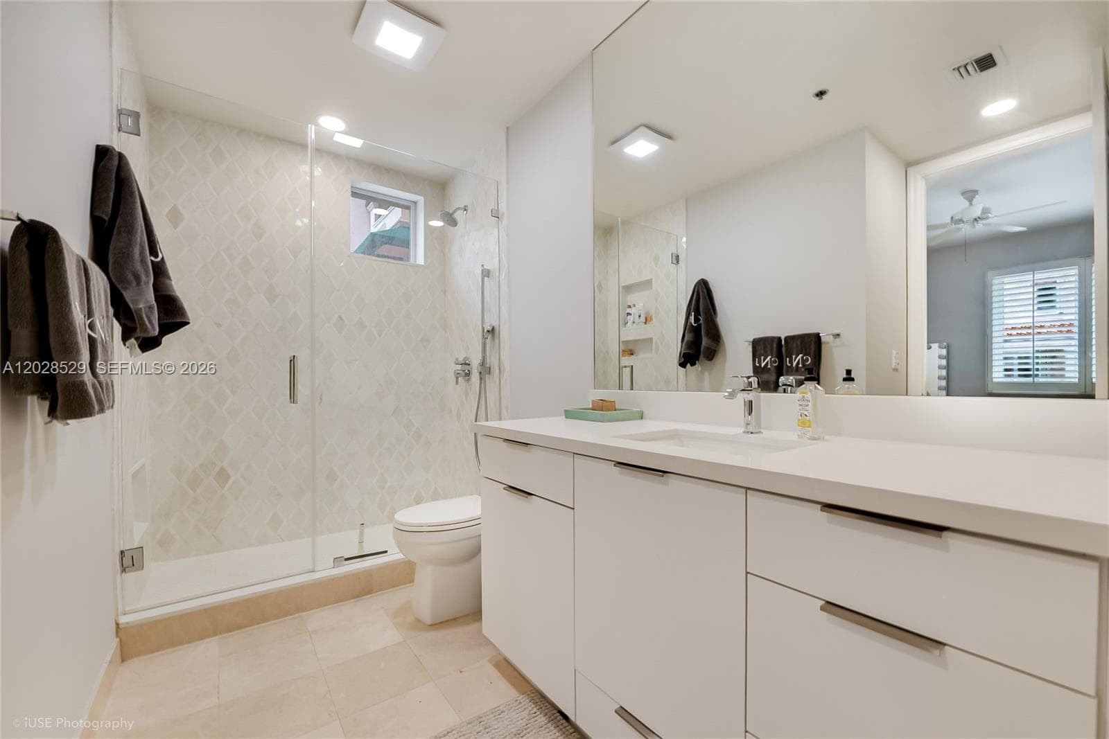 13645 Deering Bay Dr 123 photo 23