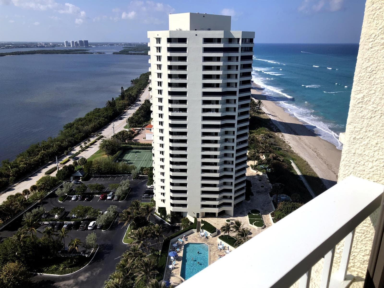 5070 N Ocean Drive 23c photo 2