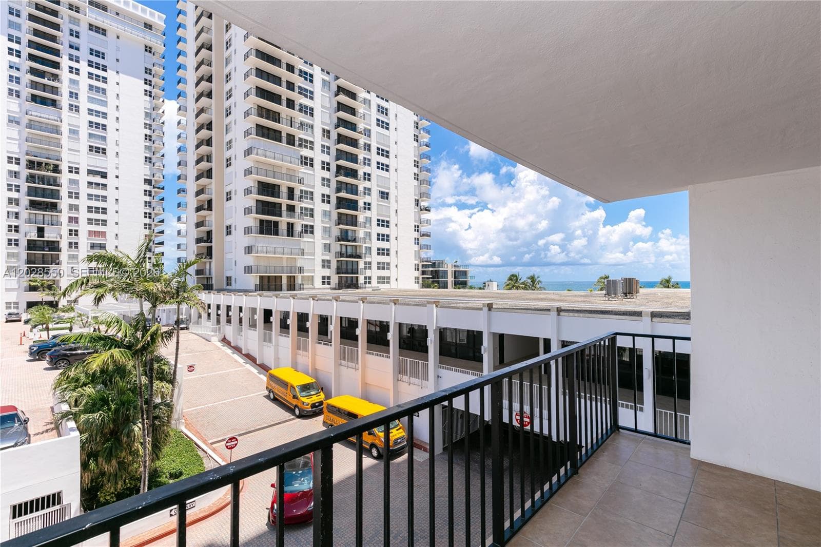 2401 S Ocean Dr 404 photo 23