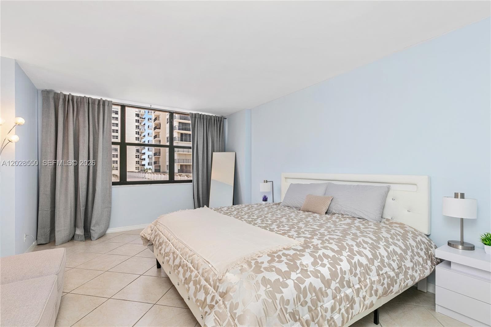2401 S Ocean Dr 404 photo 12