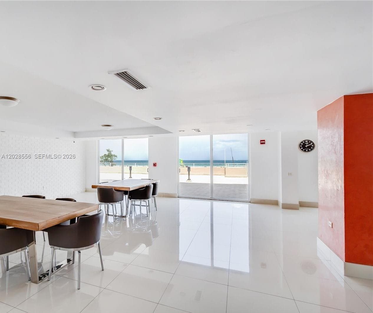 345 Ocean Dr 602 photo 8