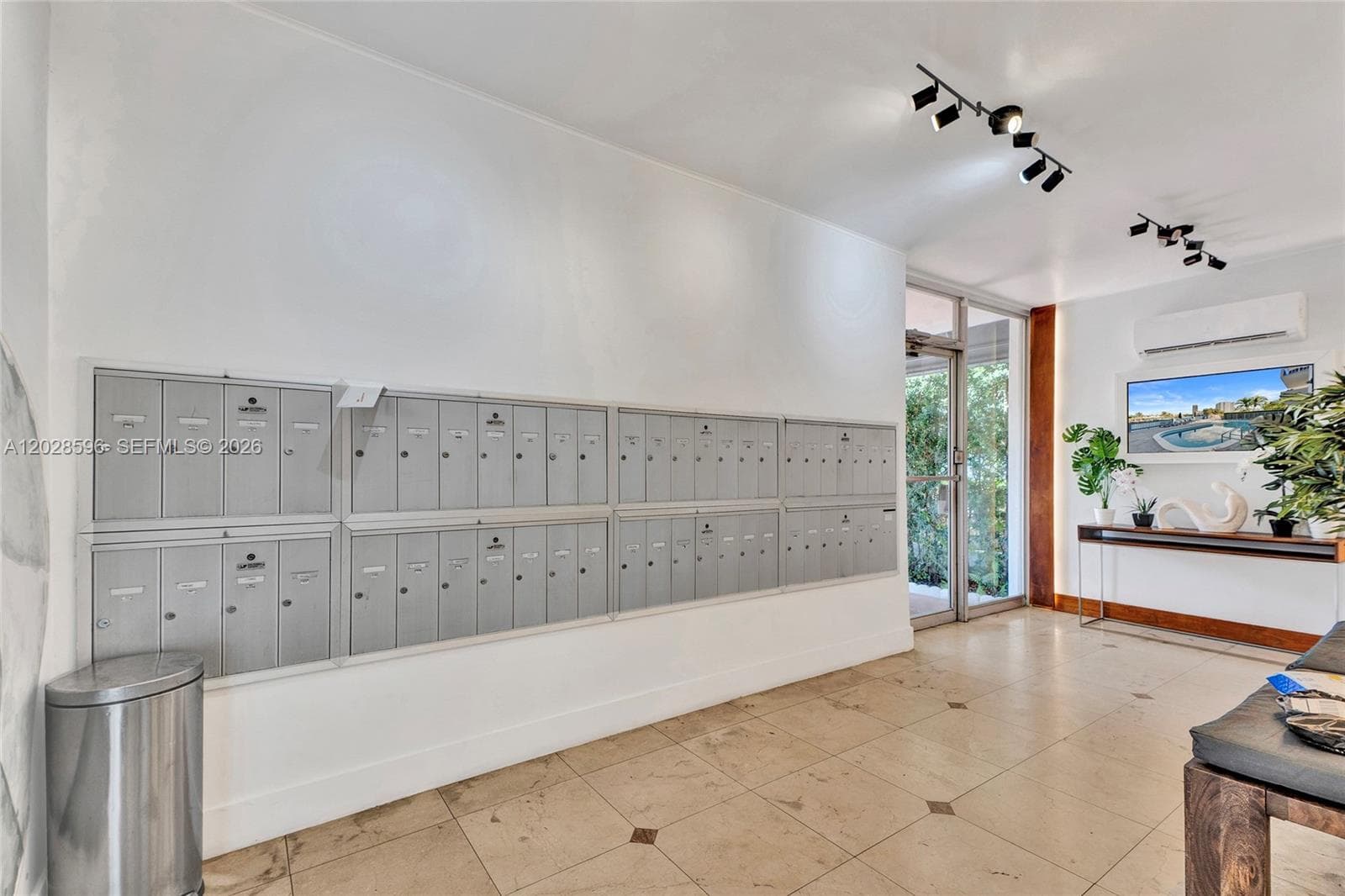 7133 Bay Dr 305 photo 11