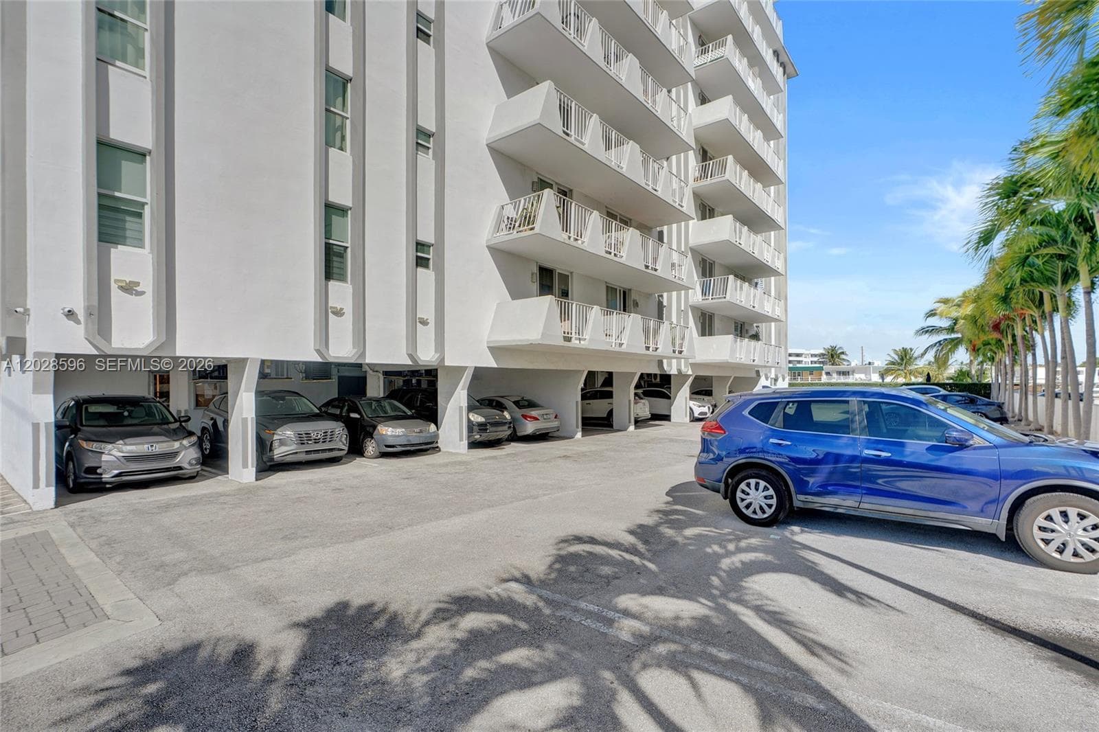 7133 Bay Dr 305 photo 19