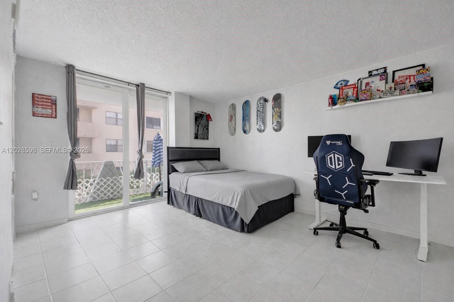 7133 Bay Dr 305 photo 4