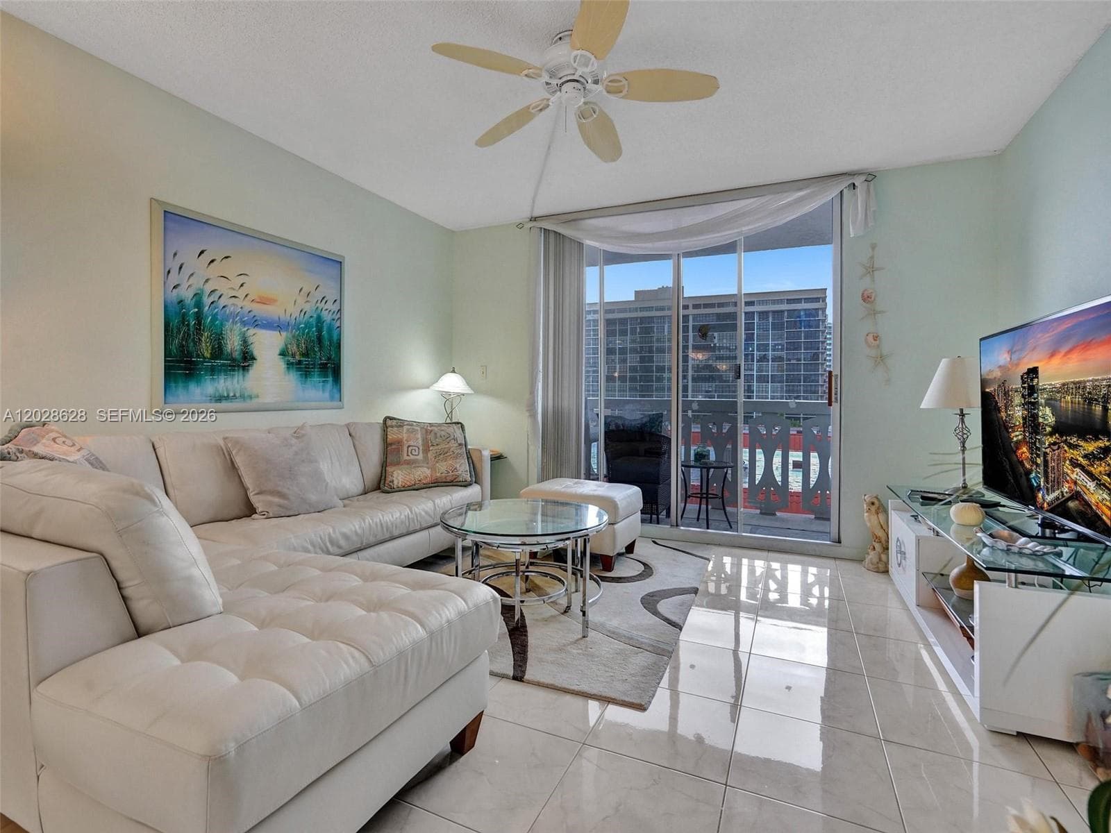 3113 S Ocean Dr 603 photo 3