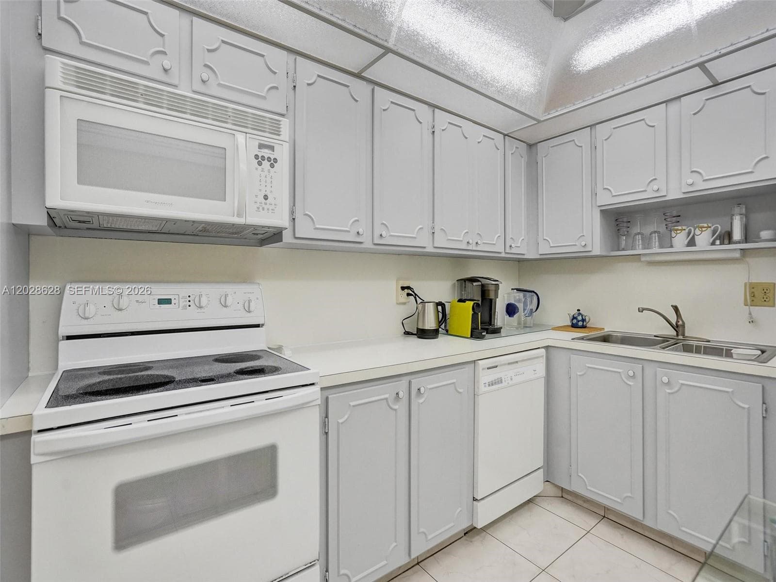 3113 S Ocean Dr 603 photo 18