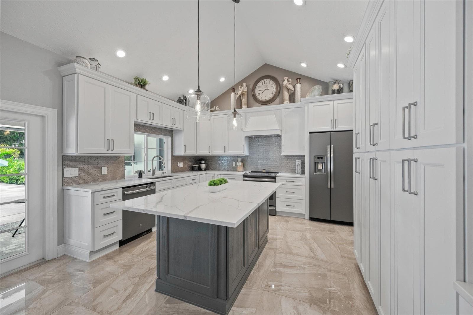 13275 Garwood Court photo 8