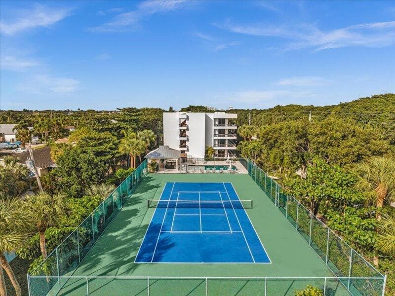 277 N Ocean Boulevard 304 photo 7