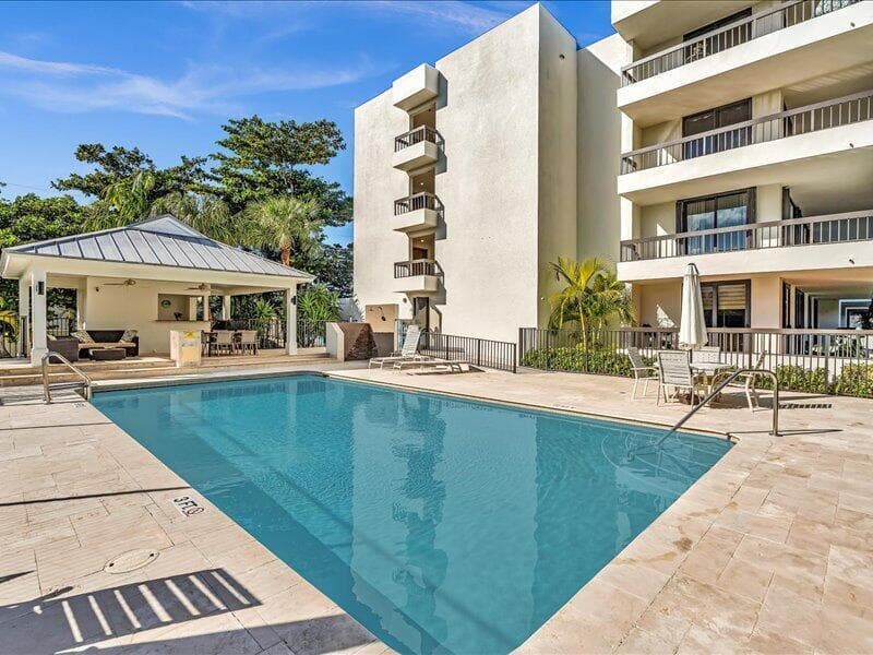 277 N Ocean Boulevard 304 photo 1