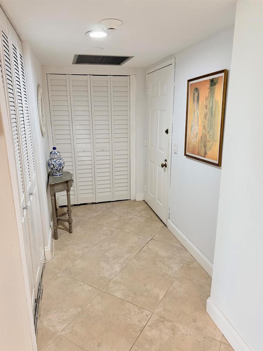 5600 N Flagler Drive Unit 1203 photo 5
