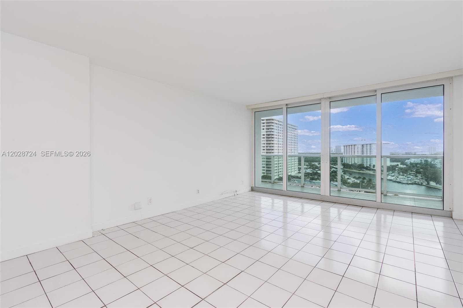 100 Bayview Dr 1102 photo 9