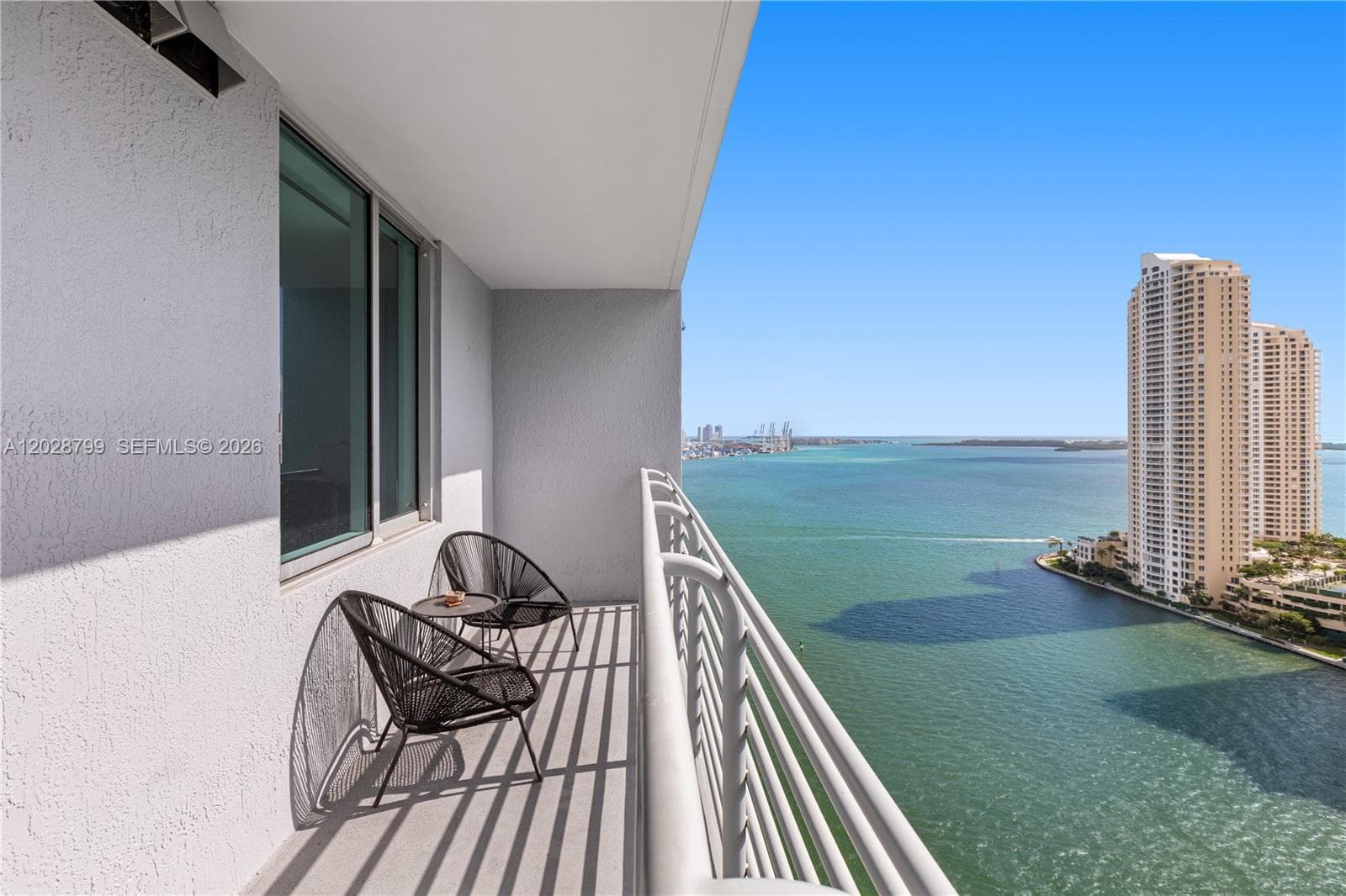 325 S Biscayne Blvd 2517 photo 3