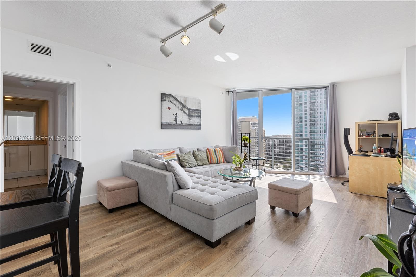 325 S Biscayne Blvd 2517 photo 14