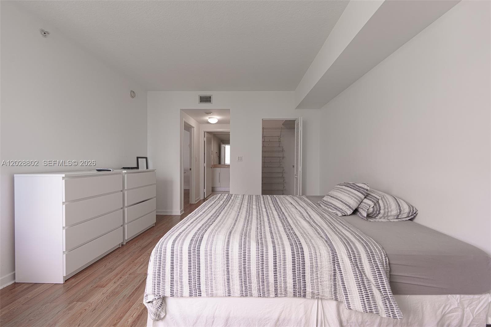 325 S Biscayne Blvd 821 photo 13