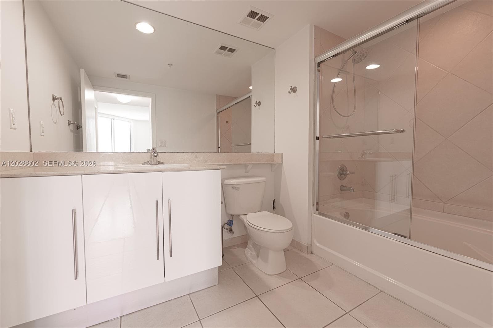 325 S Biscayne Blvd 821 photo 12