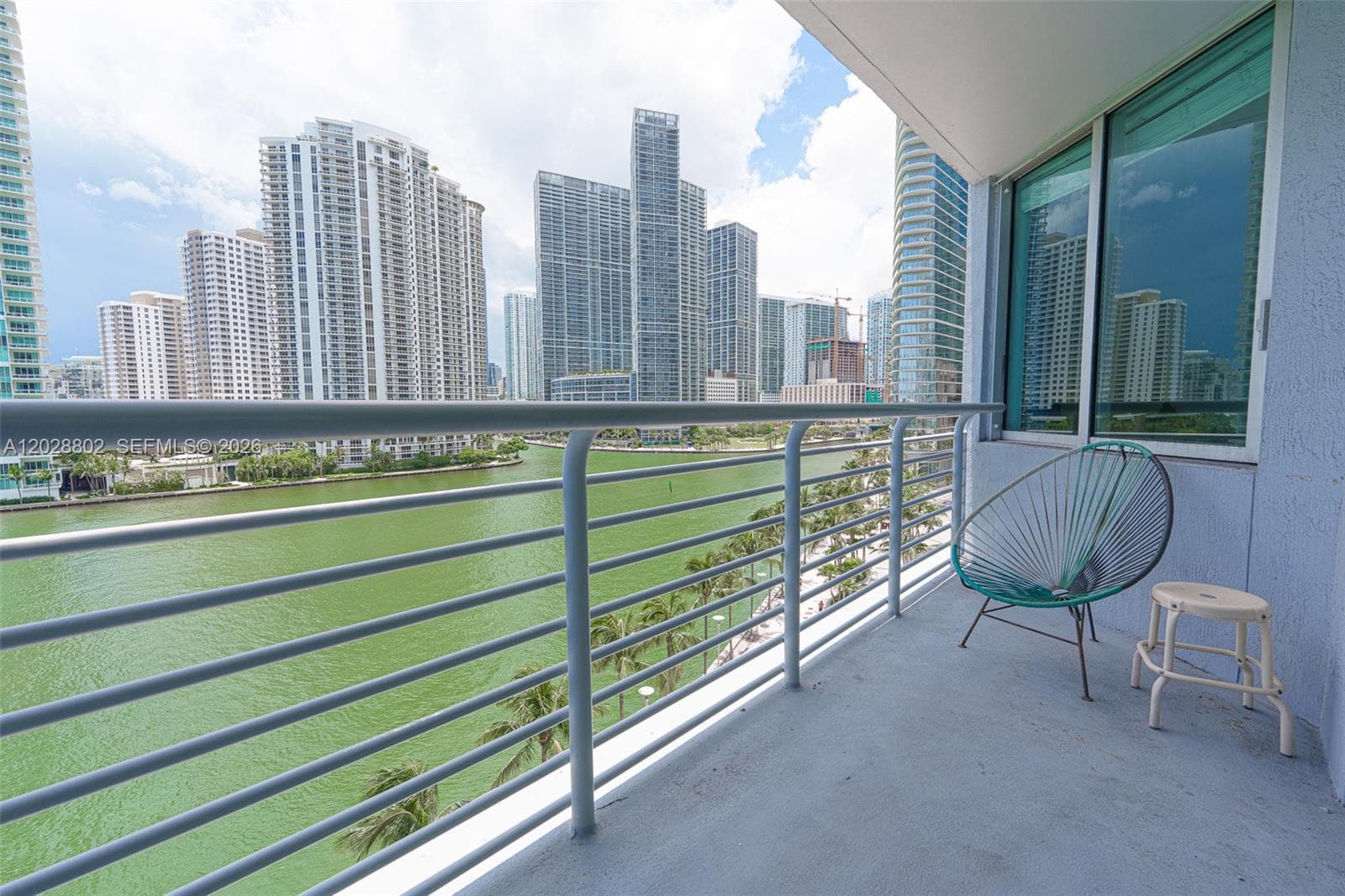 325 S Biscayne Blvd 821 photo 1