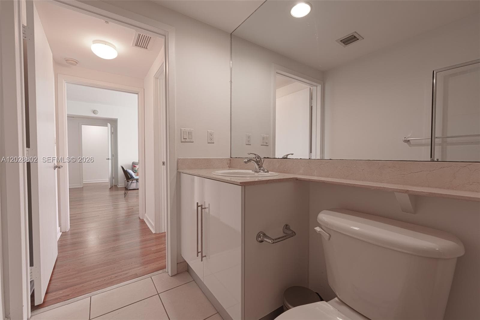 325 S Biscayne Blvd 821 photo 10