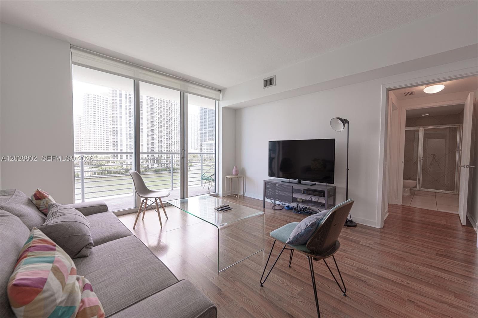 325 S Biscayne Blvd 821 photo 19