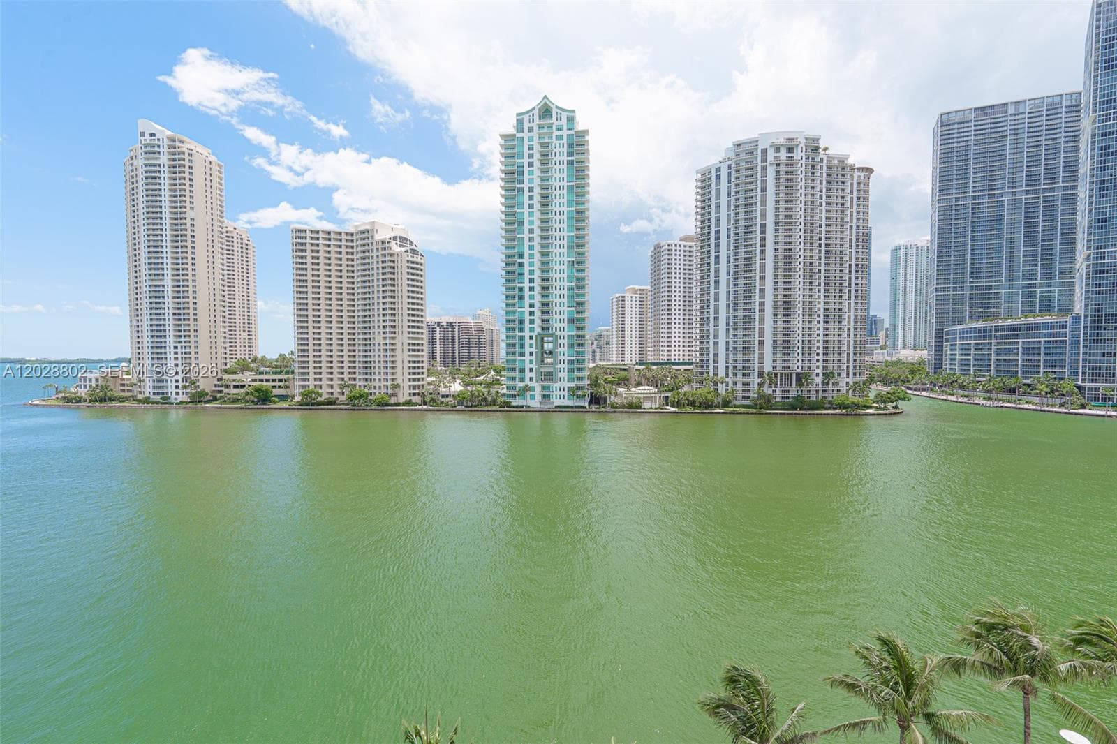 325 S Biscayne Blvd 821 photo 4