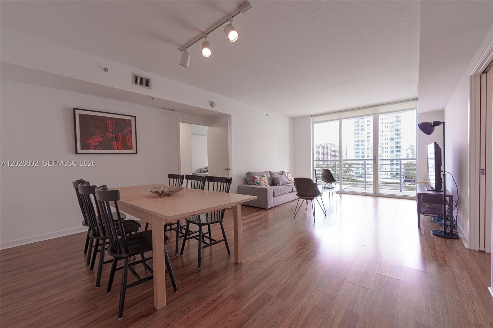 325 S Biscayne Blvd 821 photo 21