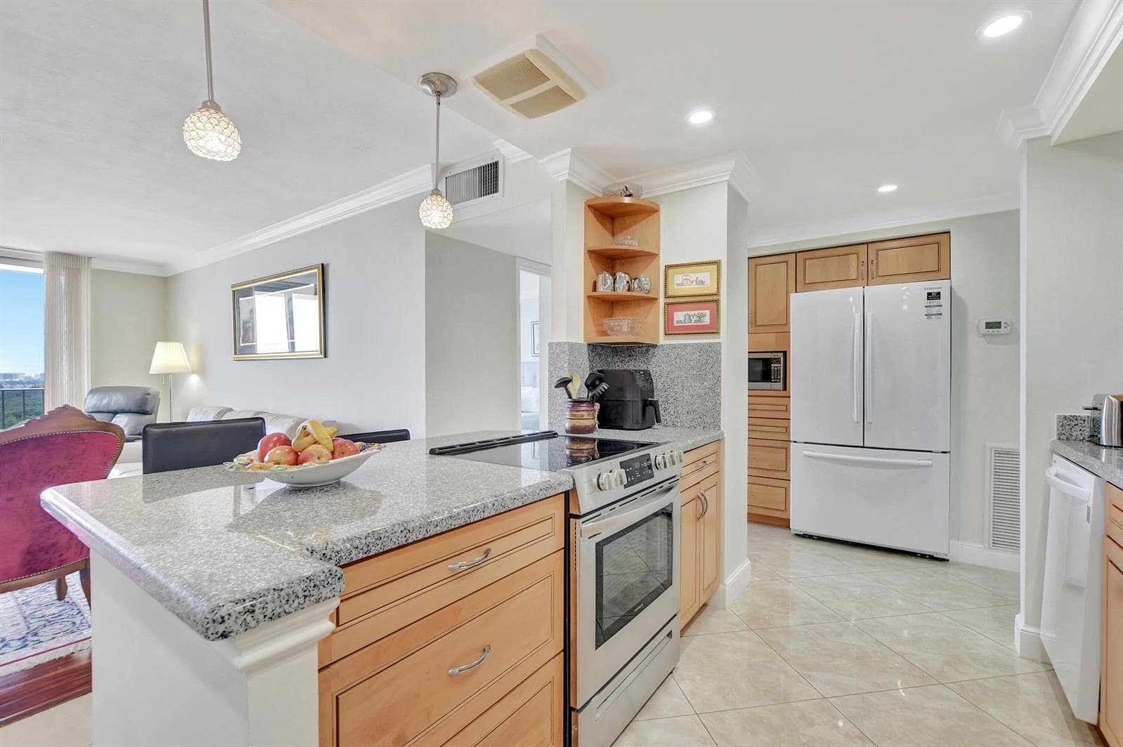 2121 N Ocean Boulevard 1405e photo 9
