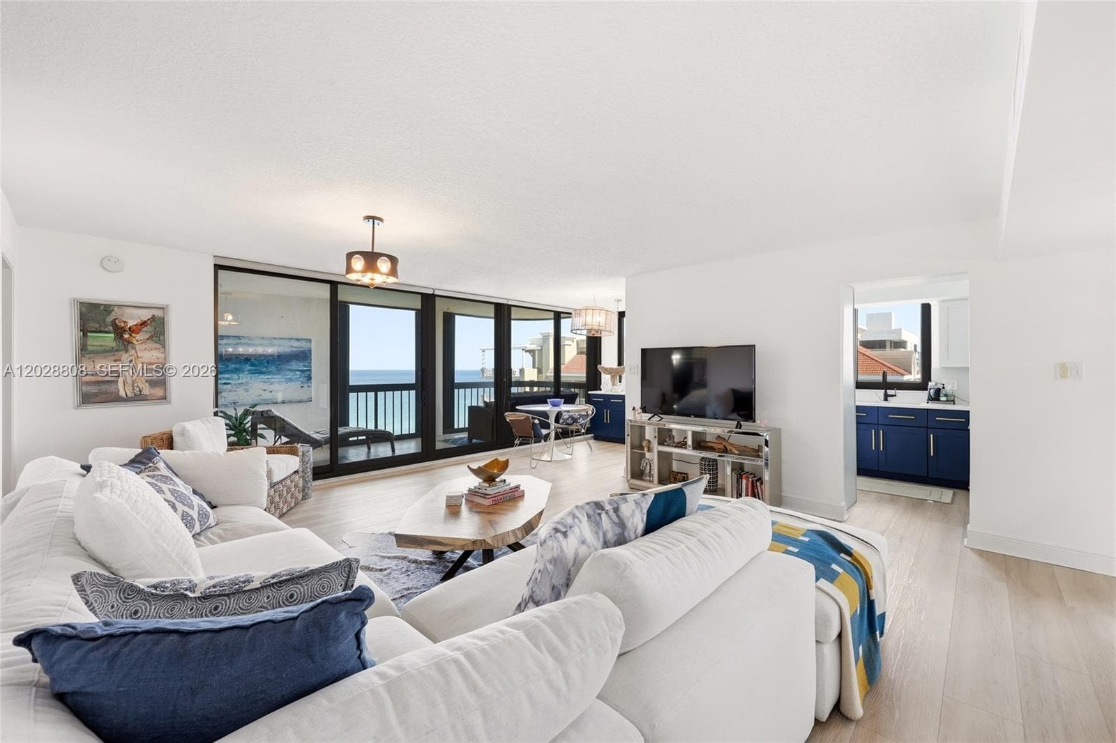5380 N Ocean Dr 18B photo 2