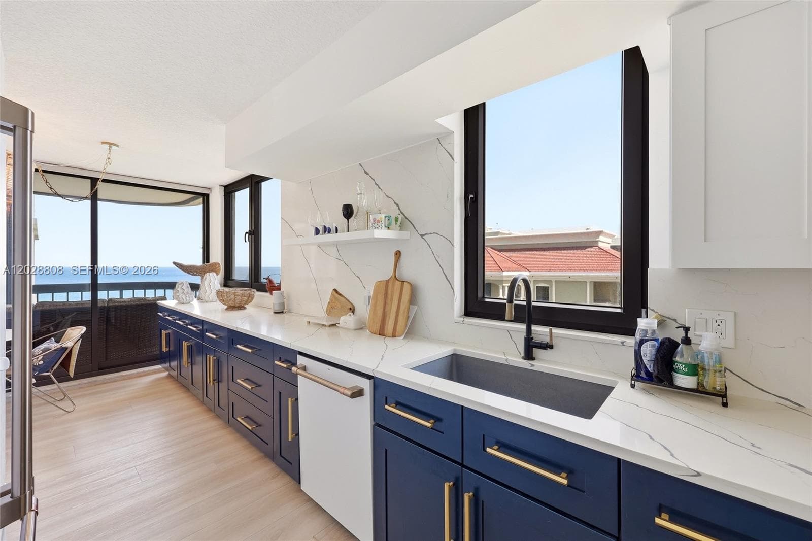 5380 N Ocean Dr 18B photo 6