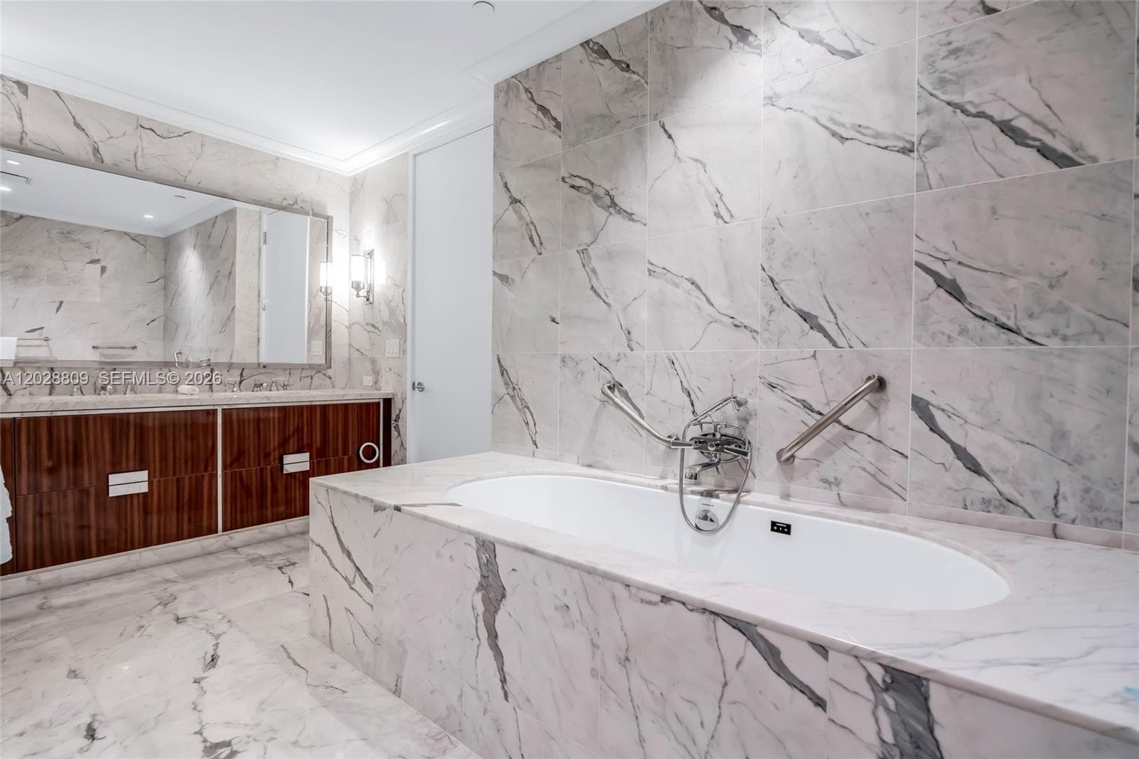 15701 Collins Ave 2903 photo 21
