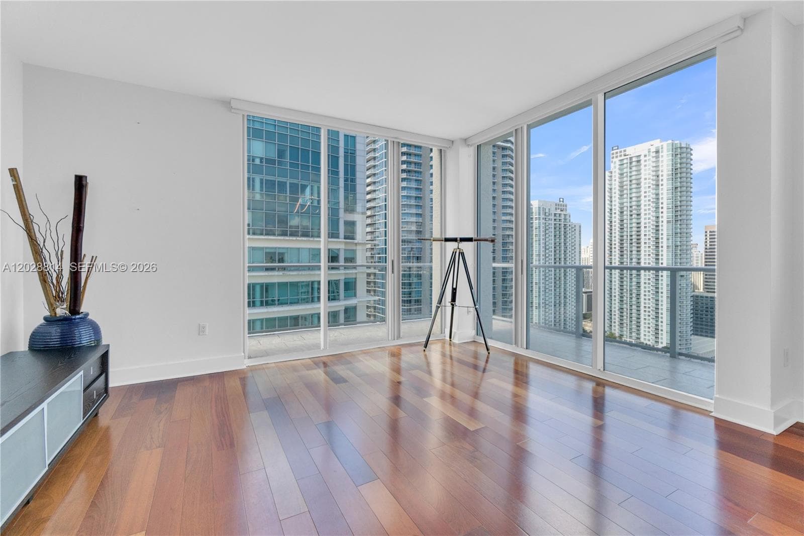 1155 Brickell Bay Dr PH102 photo 2