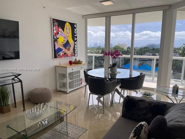 4779 Collins Ave 706 photo 1