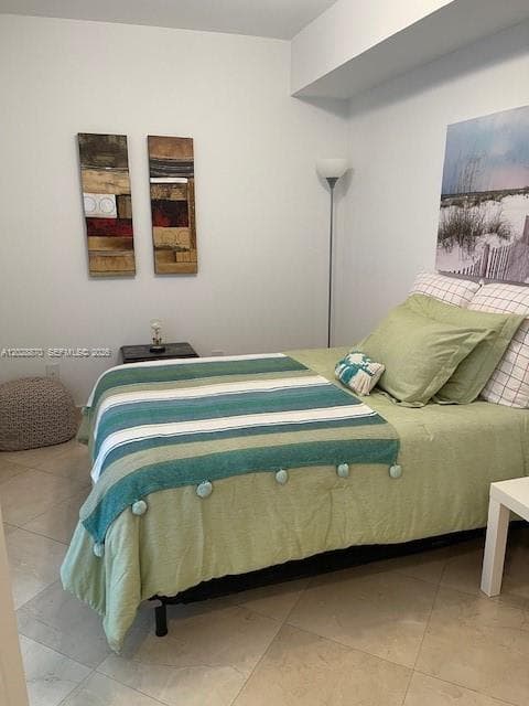 4779 Collins Ave 706 photo 18