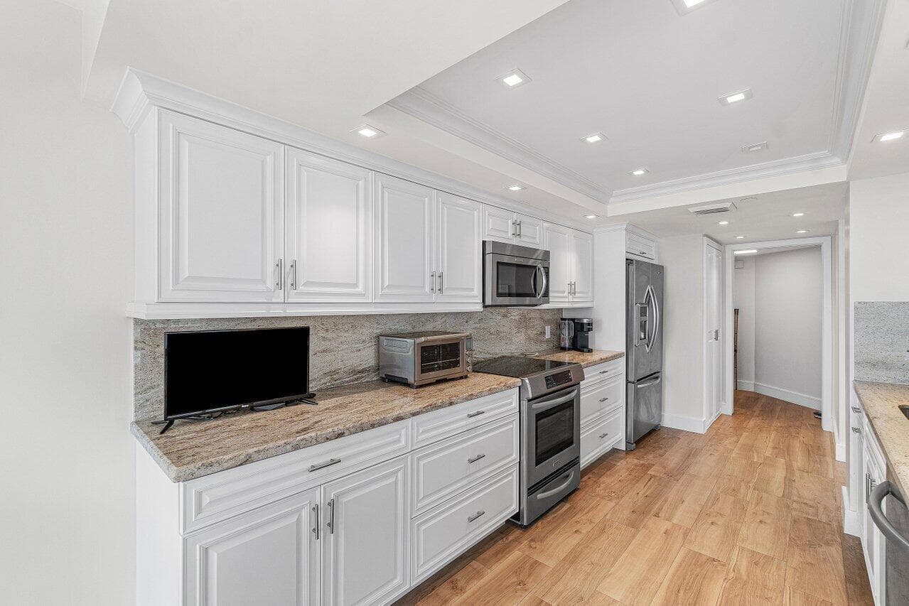 4201 N Ocean Boulevard 601 photo 16