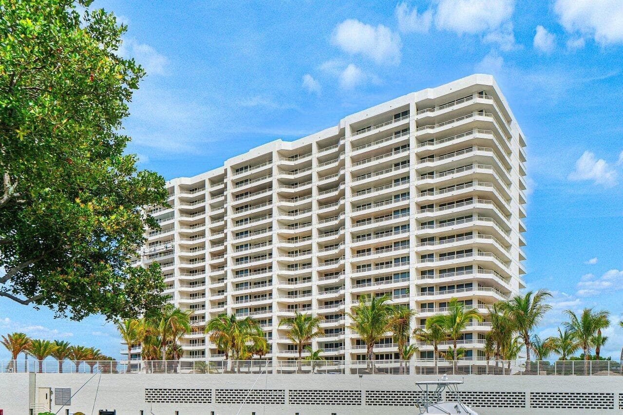 4201 N Ocean Boulevard 601 photo 1