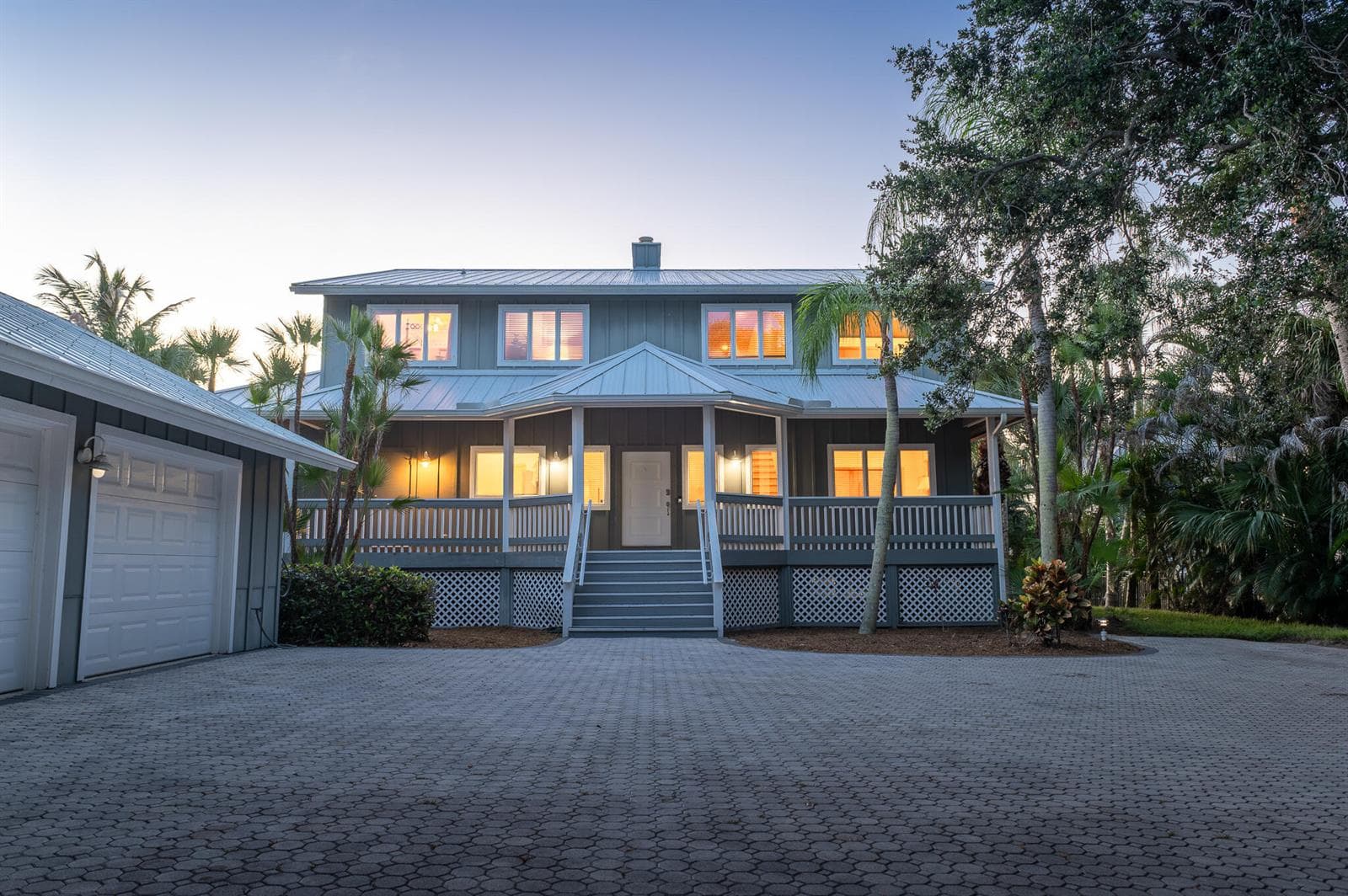114 N SEWALLS POINT Road 2