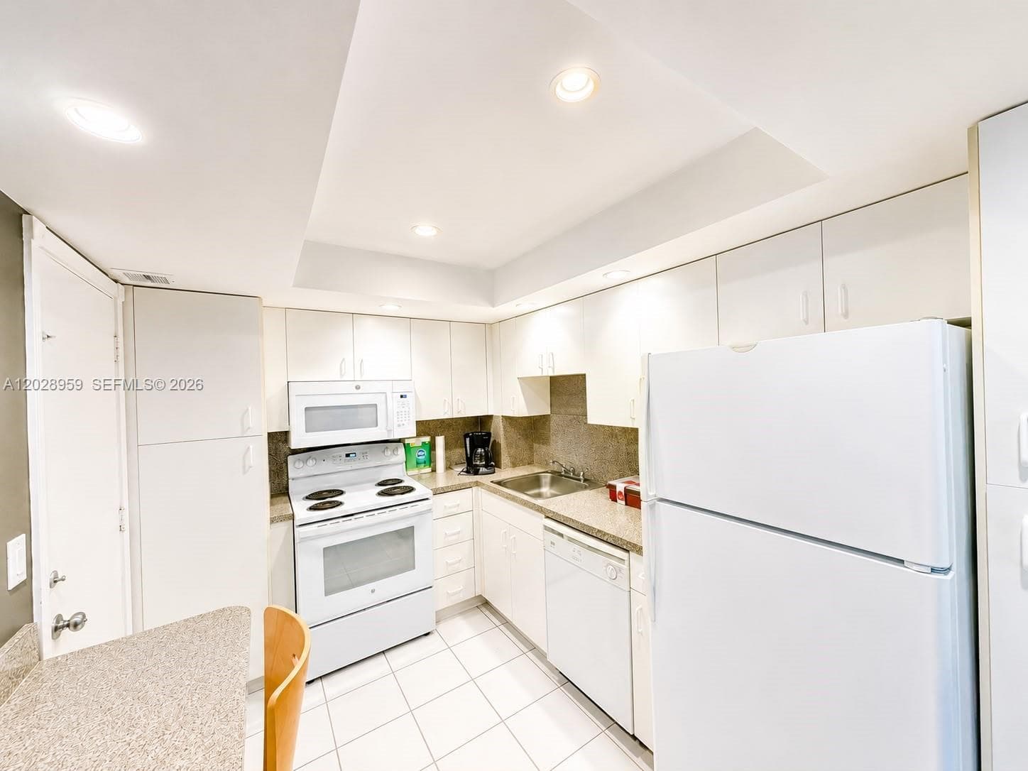 5005 Collins Ave 616 photo 10