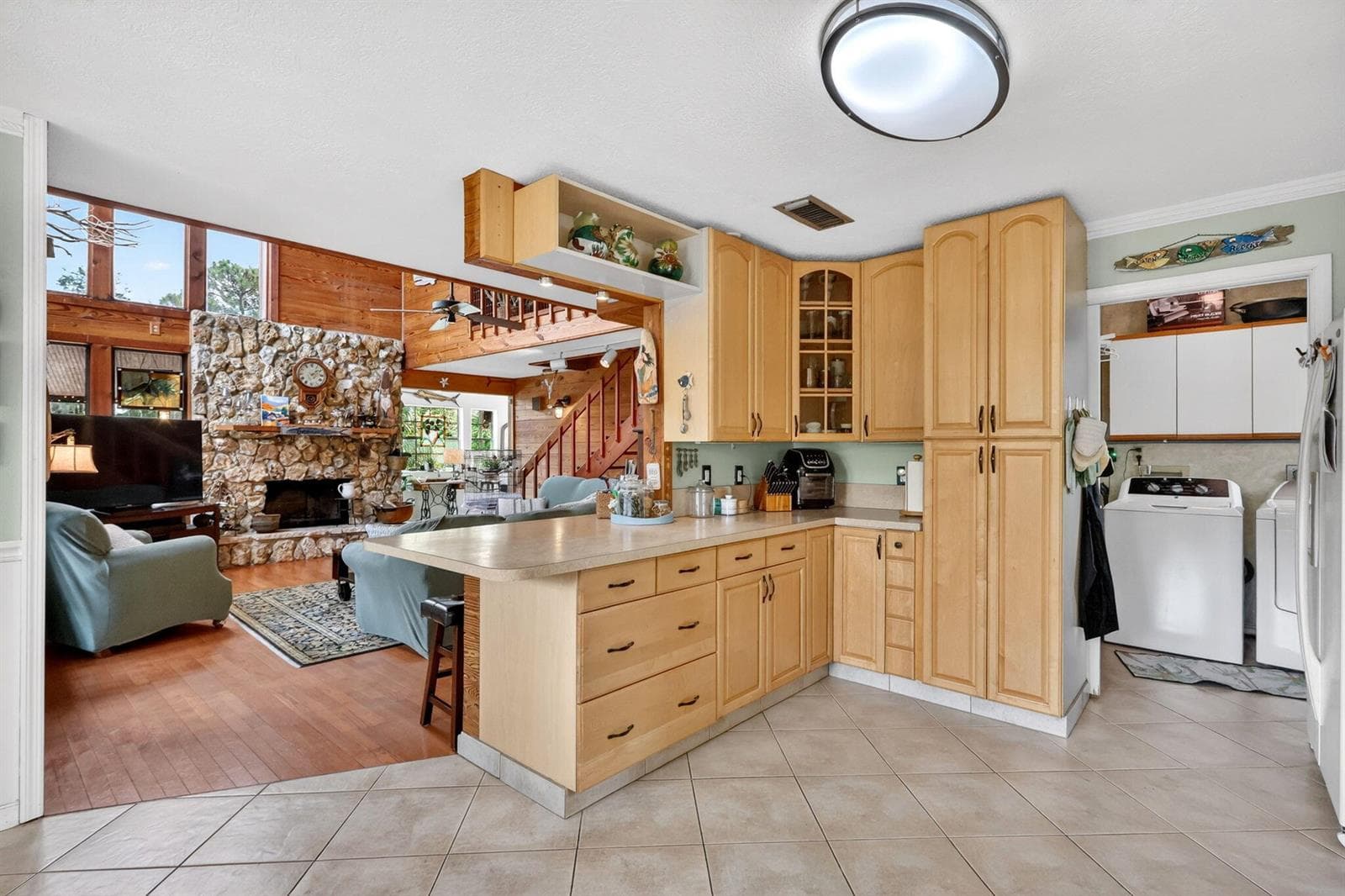 2483 SW Murphy Road photo 15
